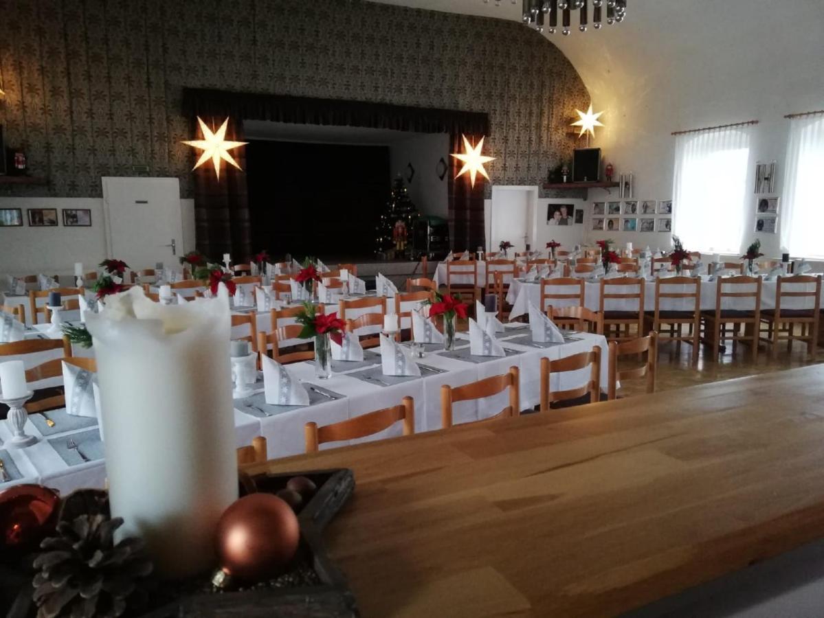 Pension & Gasthof Erbgericht Hoehenlage 850M มาเรียนแบร์ก ภายนอก รูปภาพ